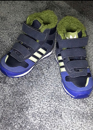 diğer Beden Adidas çocuk botu 21 no