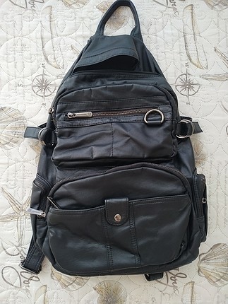 siyah deri çanta