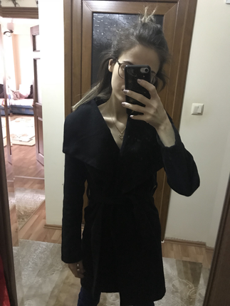 Siyah belden bağlamalı kaban