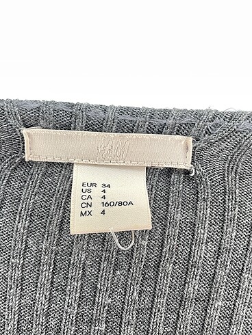 34 Beden gri Renk H&M Bluz %70 İndirimli.