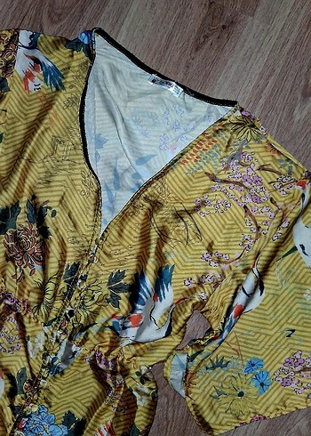 s Beden Bohem Çiçek Desenli Saten Kimono