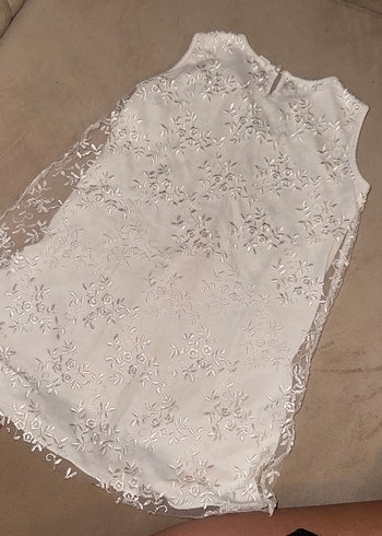 24-36 Ay Beden Kız Çocuk Beyaz Nakışlı Dantel Elbise