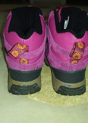 29 Beden Merrell bot