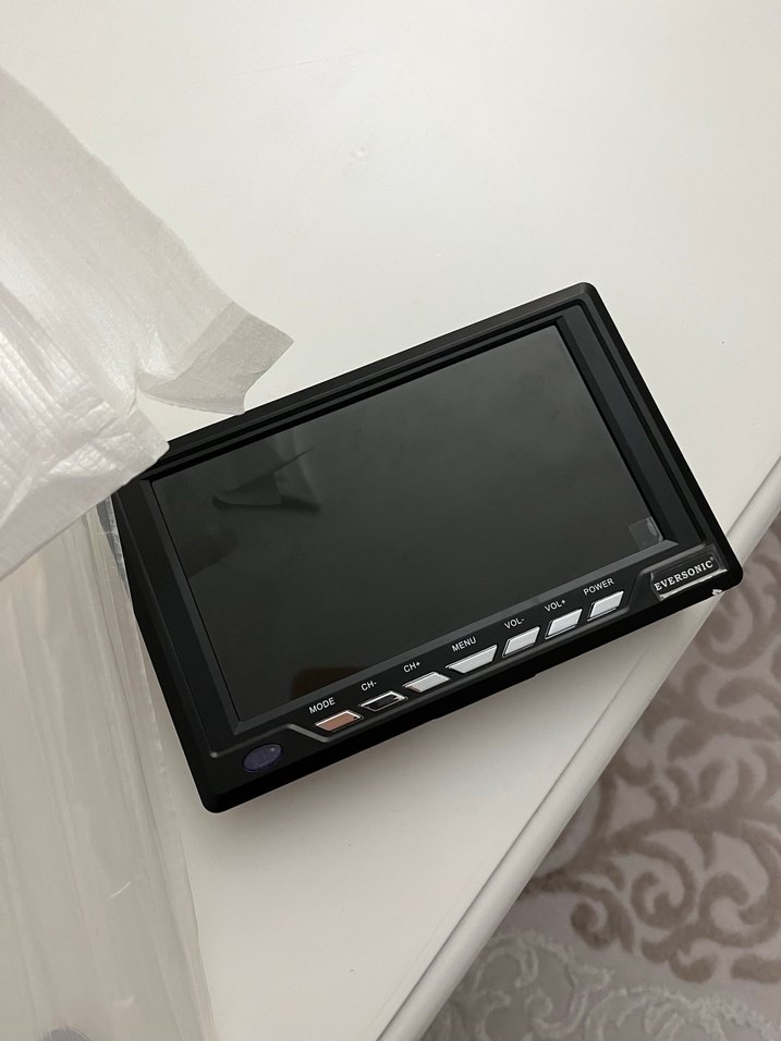 Eversonic 7" Kırmızı LCD Monitör/TV - Görsel 4