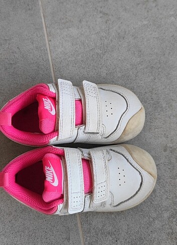 23 Beden Nike spor ayakkabi