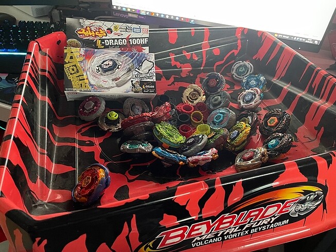  Beyblade Takara Tomy hasbro