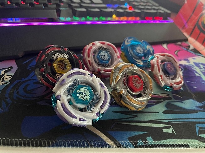Beden Renk Beyblade Takara Tomy hasbro