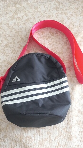 Adidas çanta az kullanılmış