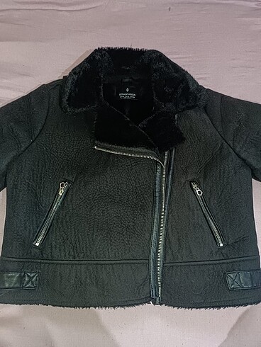 Stradivarius Kadın kısa ceket