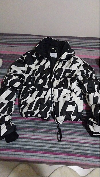 Bershka mont