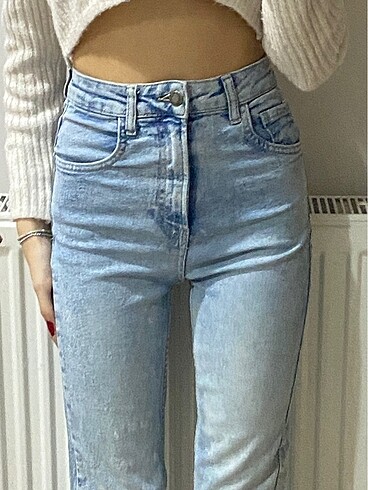32 Beden mavi Renk Stradivarius Jean