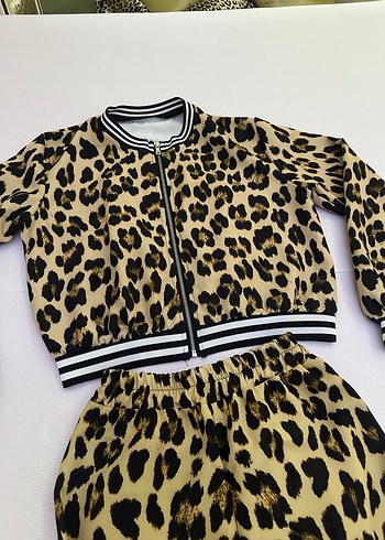 Leopar Desenli Kadın Eşofman Takımı - Görsel 5