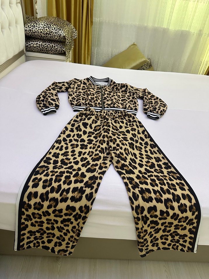 Leopar Desenli Kadın Eşofman Takımı - Görsel 3