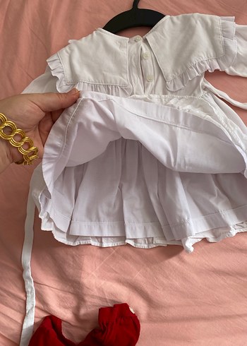 Zara Nakışlı Fırfırlı Beyaz Kız Elbisesi