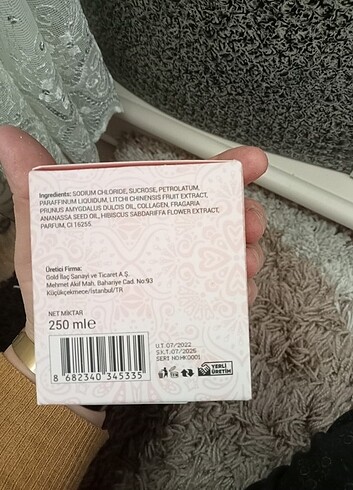 Diğer Scrup vücut peelingi 