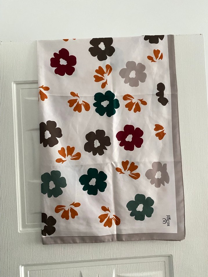 Çiçek Desenli eşerp - Görsel 2