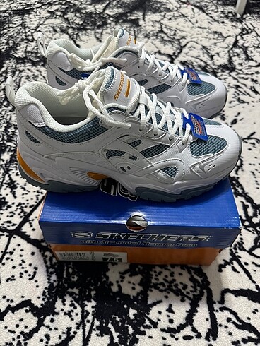 40 Beden Skechers Stamina
