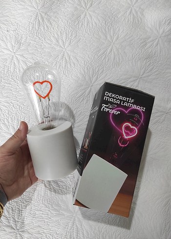 Pembe Kalp Dekoratif Masa Lambası - Görsel 3