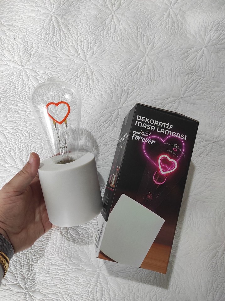 Pembe Kalp Dekoratif Masa Lambası - Görsel 3