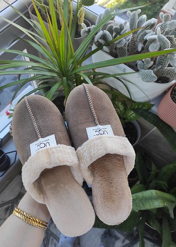 Kürklü Bej Kadın Süet Terlik - Görsel 4