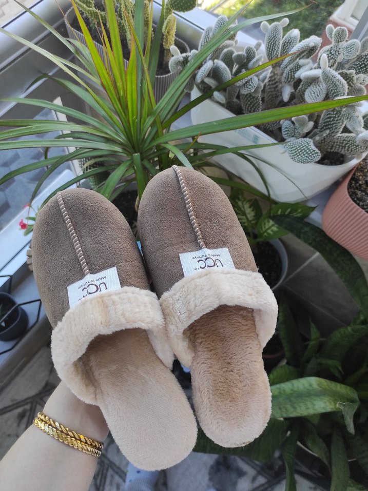 Kürklü Bej Kadın Süet Terlik - Görsel 4