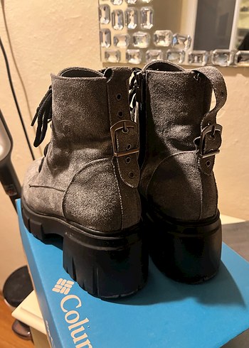 Gri Süet Kadın Bot - Görsel 3