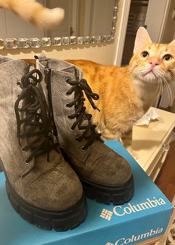 Gri Süet Kadın Bot - Görsel 2