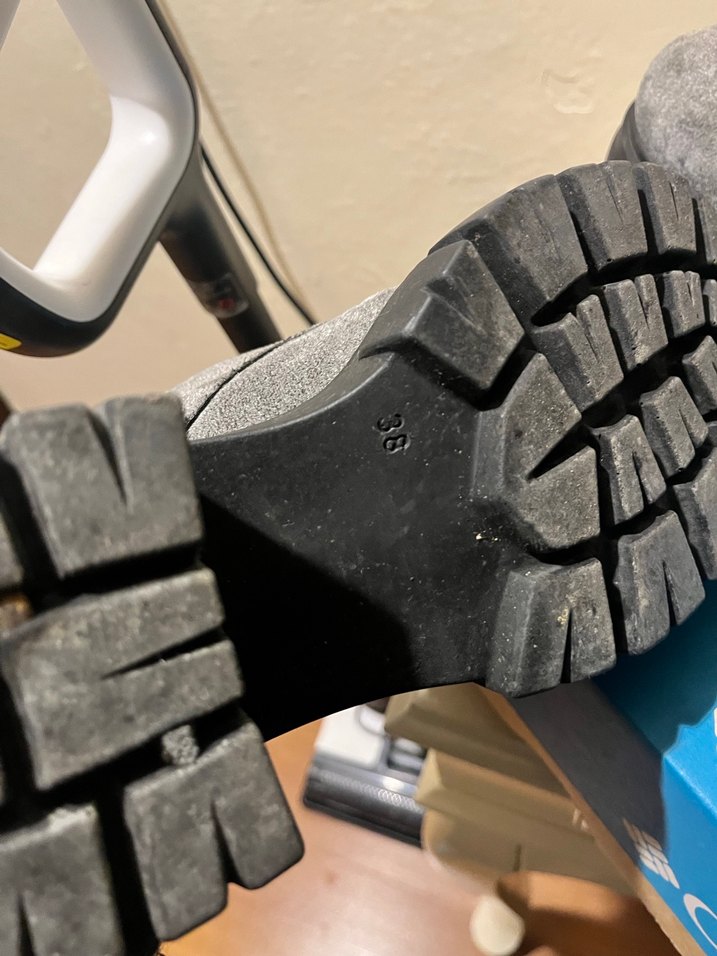 Gri Süet Kadın Bot - Görsel 4