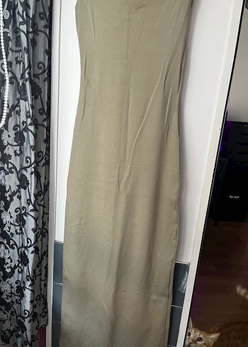 Askılı midi boy elbise - Görsel 2