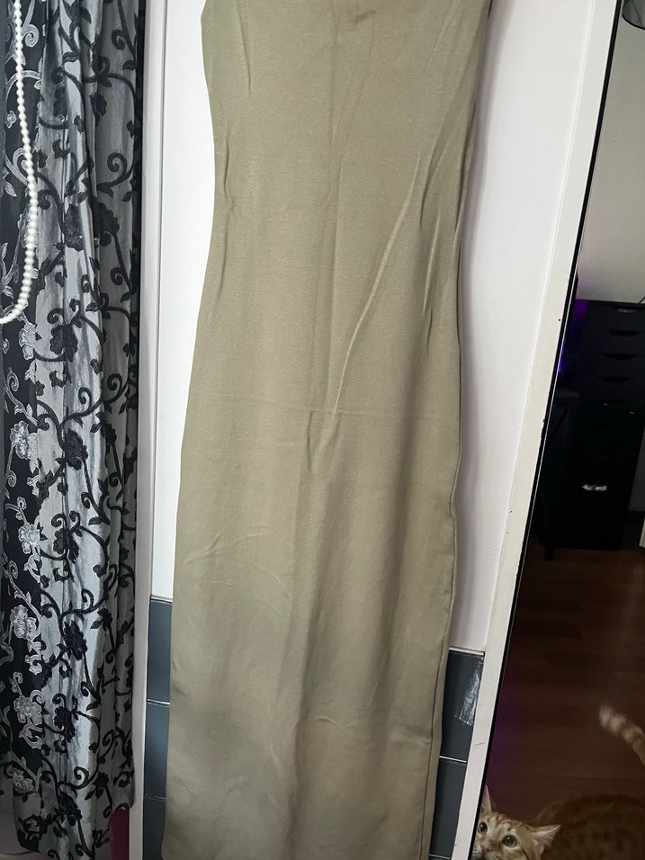 Askılı midi boy elbise - Görsel 2