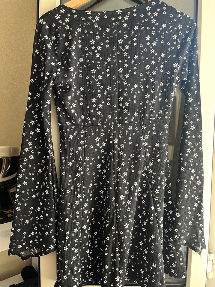 Çiçekli elbise - Görsel 2