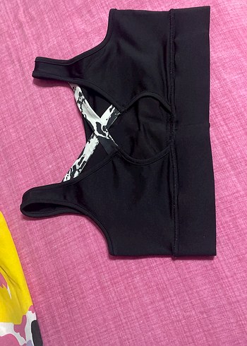 m Beden Siyah Baskılı Spor Sütyeni