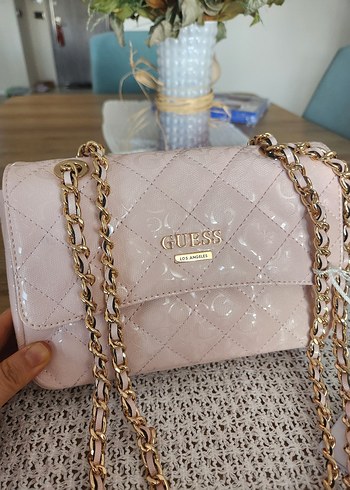 Beden Guess Orjinal Pembe Zincir Detaylı Kadın Çanta