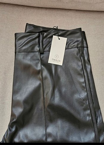 Siyah Deri Kadın Pantolon - Görsel 3