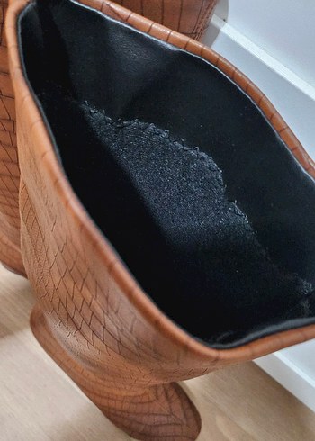 Kahverengi Yılan Derisi Desenli Kadın Çizme - Görsel 13