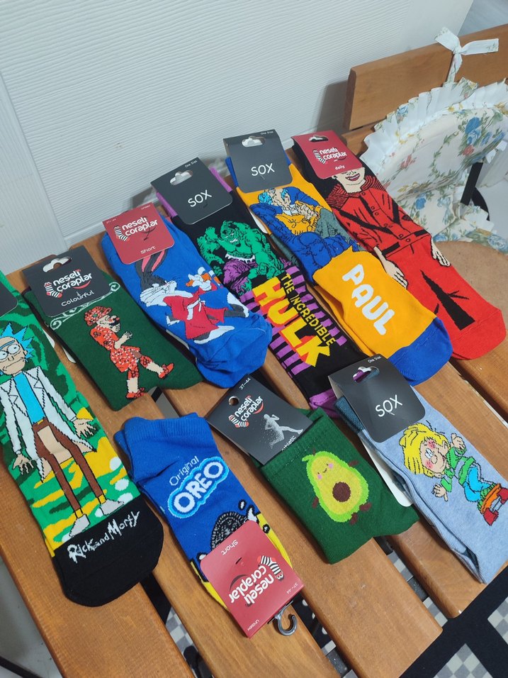 Renkli Baskılı çorap - Görsel 3