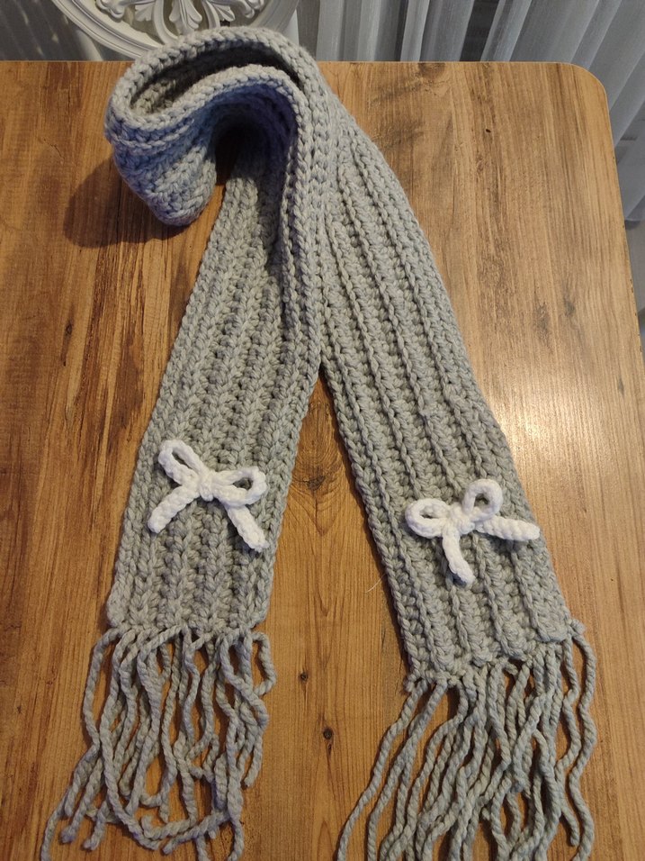 Gri Örgü Kadın Atkı Fiyonk Detaylı - Görsel 3