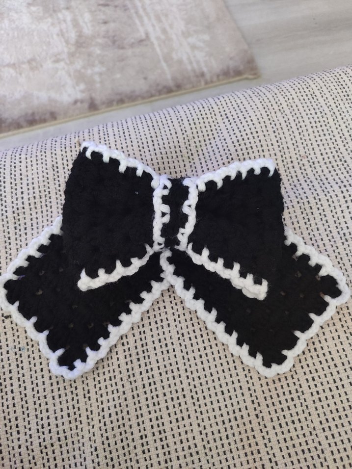 Siyah Örgü Büyük Fiyonklu Gotik Saç Aksesuarı - Görsel 2