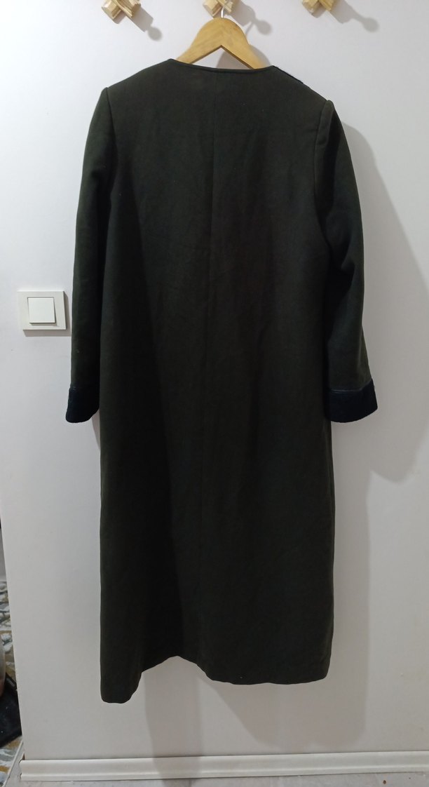 Uzun haki Kadın Kaban Kürklü Detaylı - Görsel 4