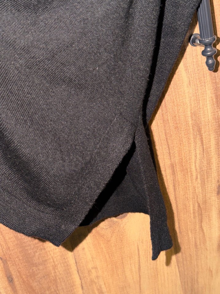 Siyah Boğazlı Salaş Kadın Kazak - Görsel 3