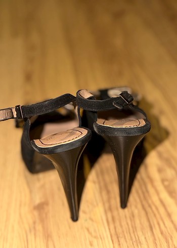 Siyah Parlak Topuklu Kadın Ayakkabı - Görsel 3