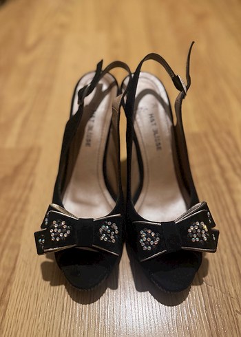 Siyah Parlak Topuklu Kadın Ayakkabı - Görsel 6