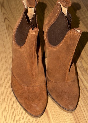 Kahverengi Süet Kadın Dolgu Topuklu Bot - Görsel 4