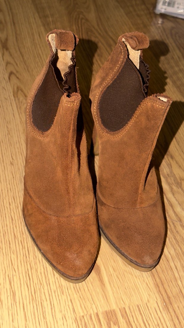 Kahverengi Süet Kadın Dolgu Topuklu Bot - Görsel 4