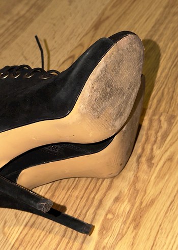 Siyah Süet Bağcıklı Kadın Dolgu Topuklu Ayakkabı - Görsel 3