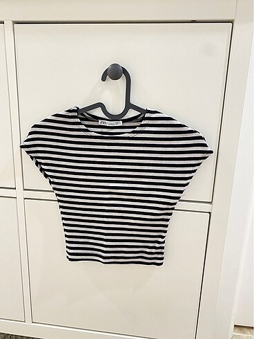 Zara Zara pamuklu çizgili crop tshirt