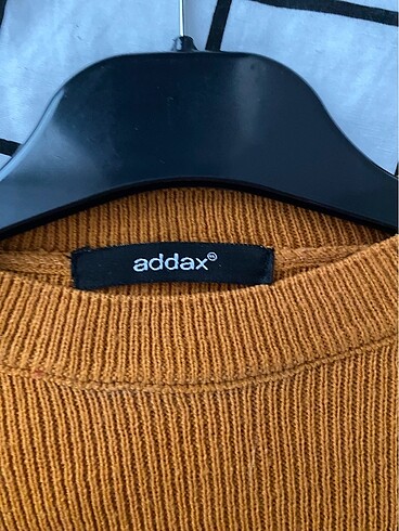 Addax addax crop sweat