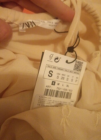 s Beden Zara krem renk uzun el islemeli limited edition elbise