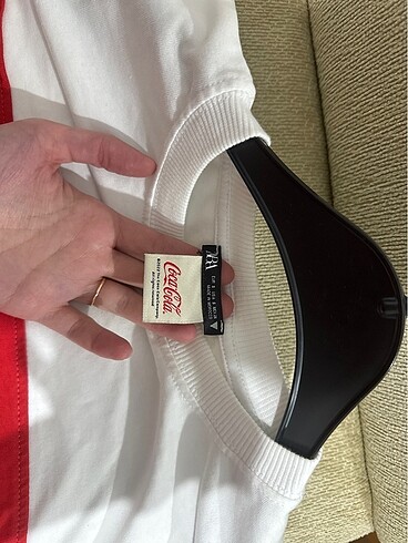 Zara Zara crop top uzun kollu coca cola kırmızı s beden