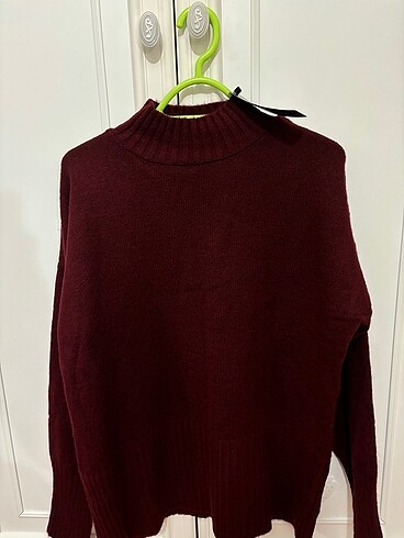 Trendyolmilla bordo etiketli kazak